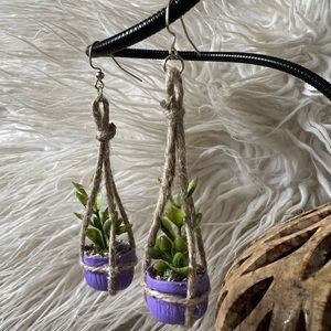 Handmade faux plant hanging basket earrings 🌱